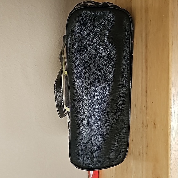 Nine West Tote w/Zipper Pouch - Picture 7 of 7